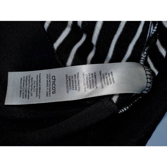 Chicos Size 2 Striped blouse NWOT - Picture 2 of 11